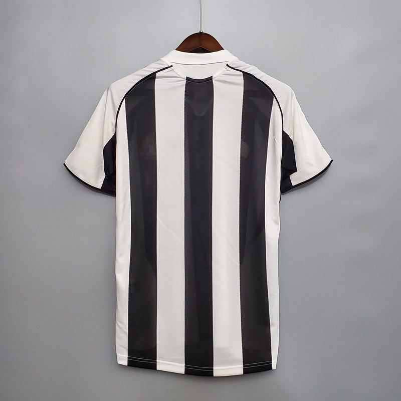 Retro Newcastle United 05/06 - Home